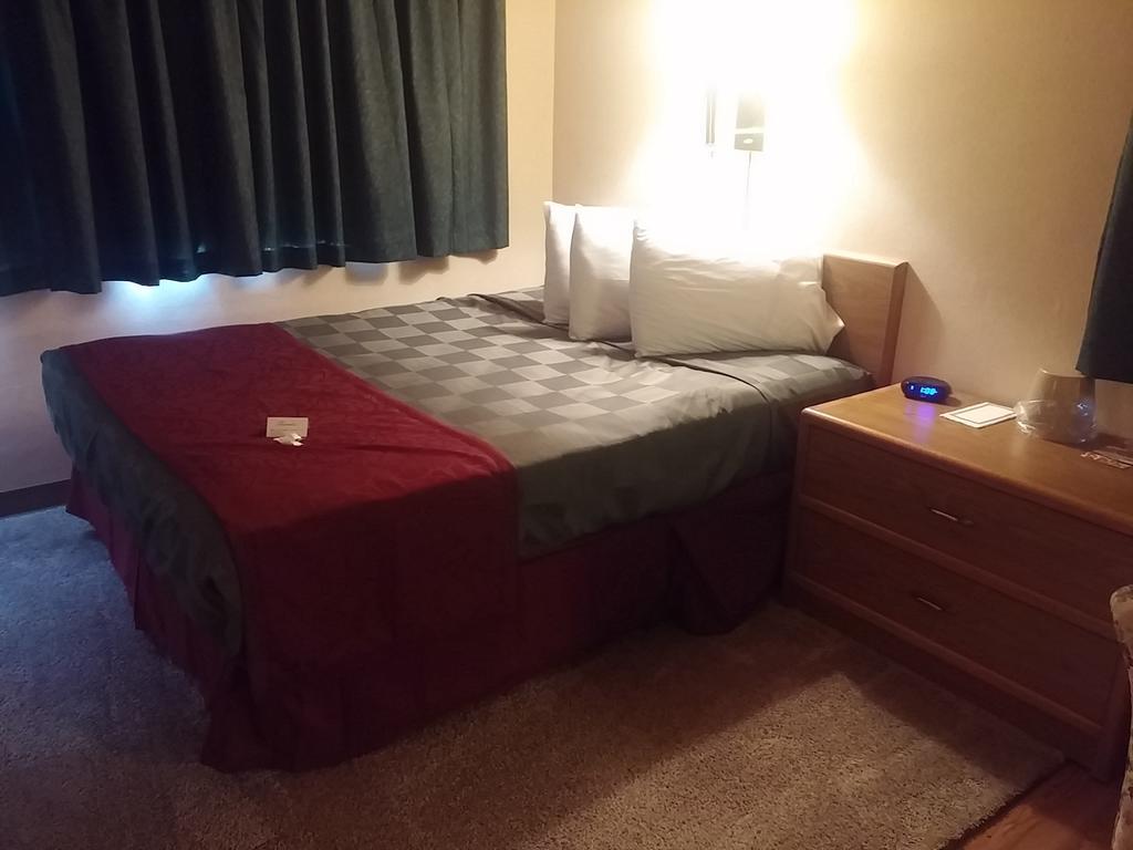 Mid Town Motel Great Falls Bilik gambar